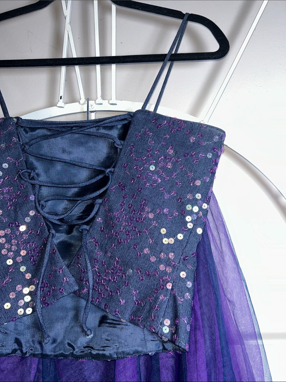DJ Nights by Laura Ryner Two-Piece Sequin Purple & Navy Tulle Prom Gown size 3-4 - Picture 15 of 16